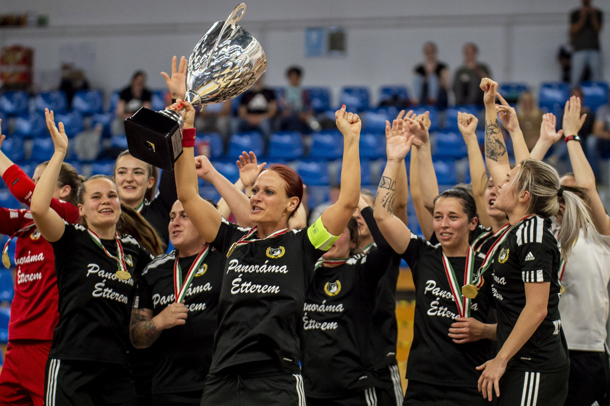 Futsal Magyar Kupa női döntő - 2F-BAU Tolna-Mözs - DEAC